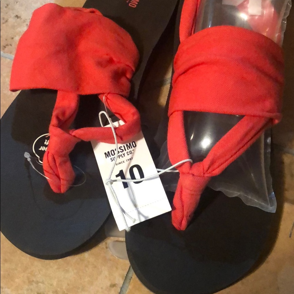 Mossimo Slippers - Picture 3 of 4